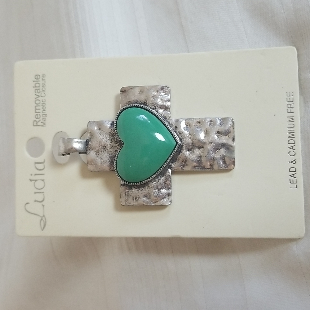 New Silver Hammered Cross Heart Pendant